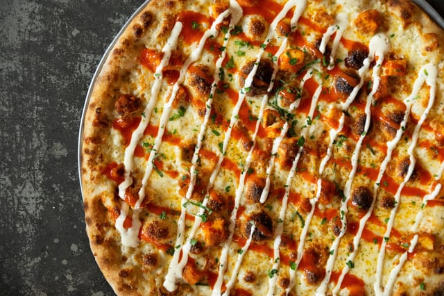 Buffalo Chicken Pizza (12")