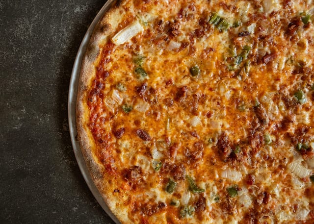 Bacon, Onion, & Jalapeño Pizza (16")